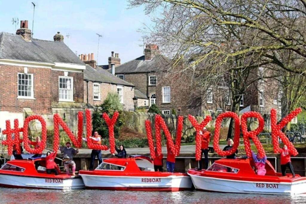 The Riverside At Woodsmill Quay With Parking York Extérieur photo
