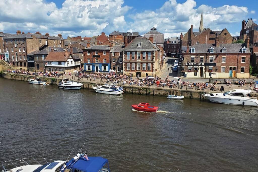 The Riverside At Woodsmill Quay With Parking York Extérieur photo